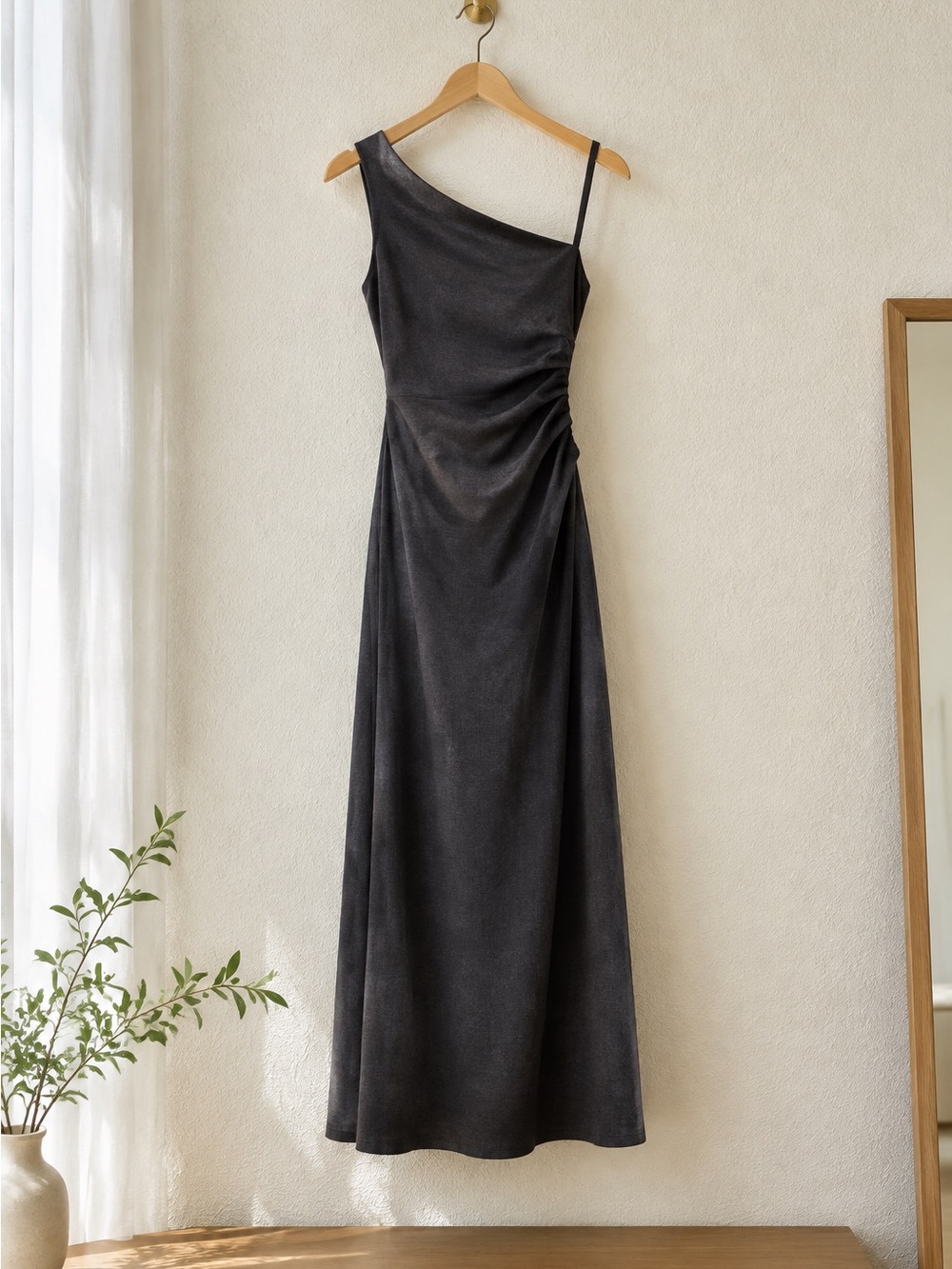 Asymmetric One-Shoulder Black Maxi Dress